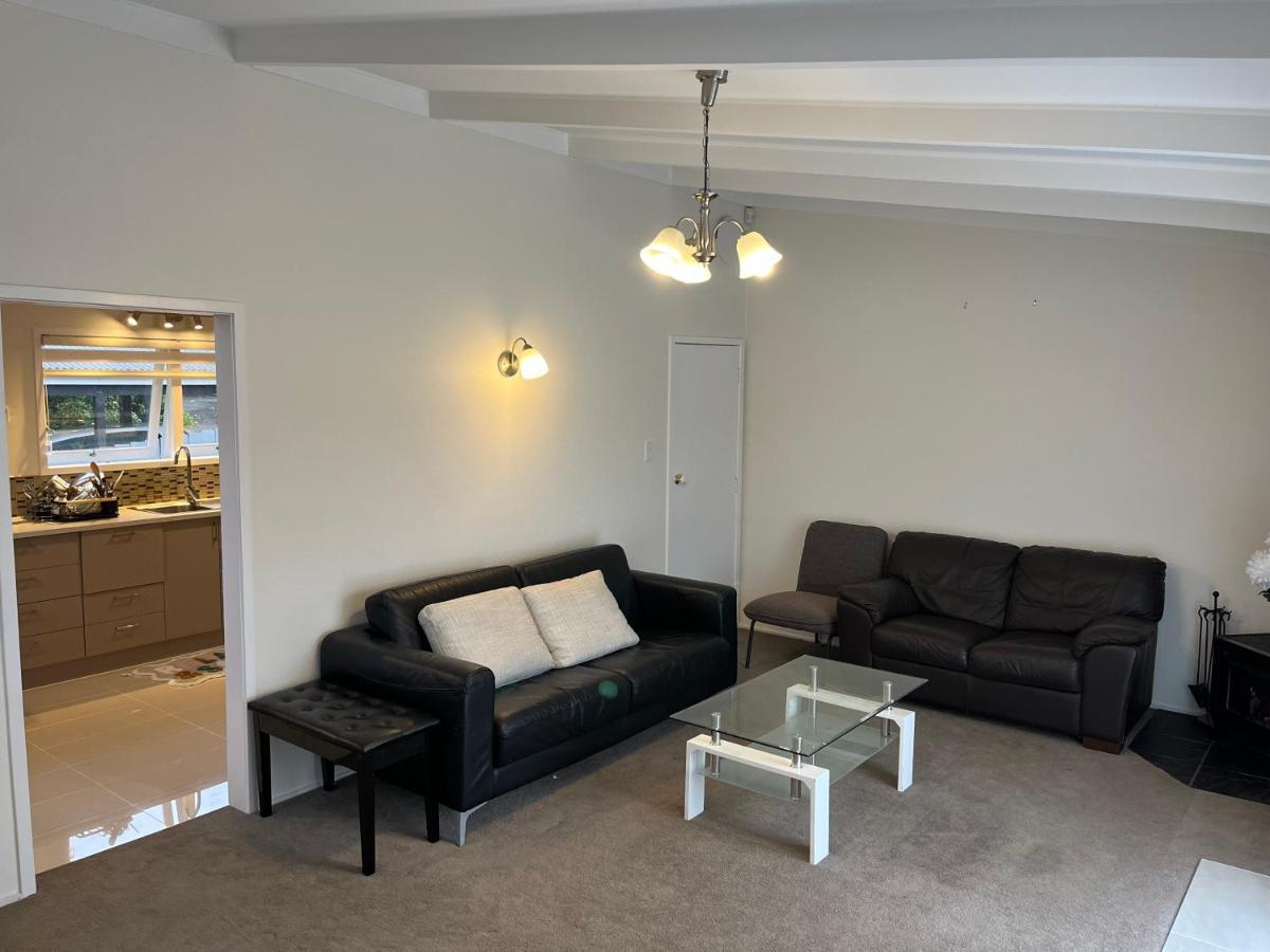 Hillcrest Homestay, Northshore, オークランド エクステリア 写真