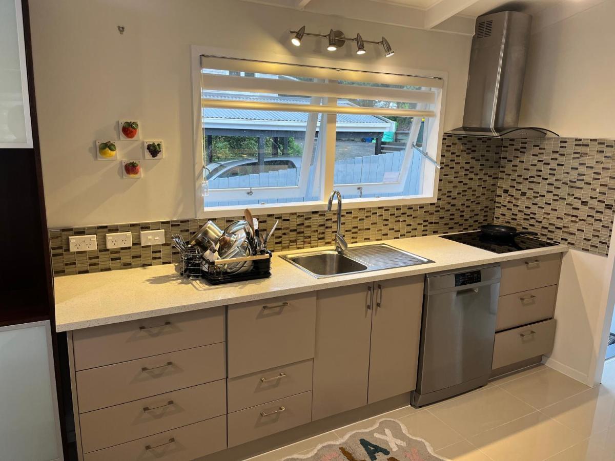 Hillcrest Homestay, Northshore, オークランド エクステリア 写真