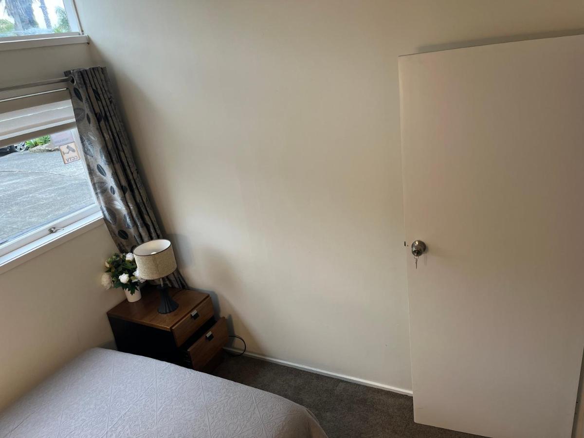 Hillcrest Homestay, Northshore, オークランド エクステリア 写真