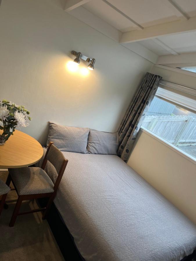 Hillcrest Homestay, Northshore, オークランド エクステリア 写真